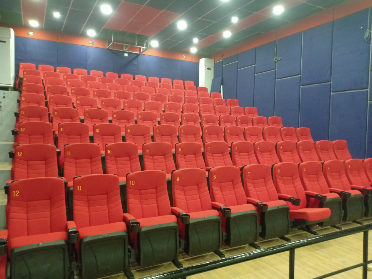 Thi công ghế hội trường rạp chiếu phim Baria Cinema - Vũng Tàu