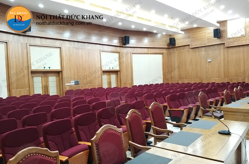 Thi công bàn ghế phòng hội trường sang trọng cục B26 Bộ Quốc phòng Thi công bàn ghế phòng hội trường sang trọng cục B26 Bộ Quốc phòng