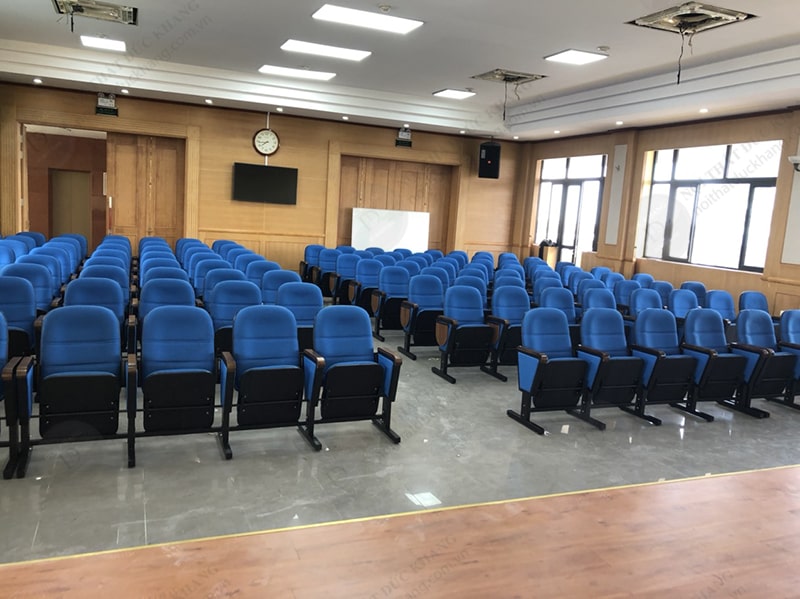 Set up hội trường với mẫu ghế kèm bàn viết GHT100