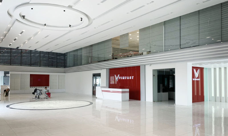 Thi công showroom ô tô Vinfast tại Thạch Thất, Hà Nội