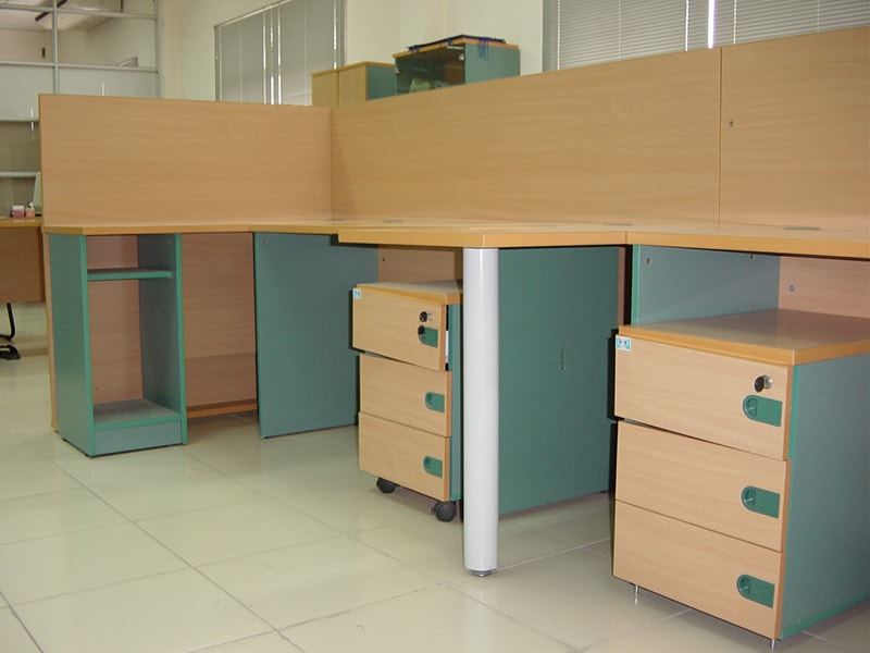 Mẫu vách ngăn văn phòng gỗ Mẫu vách ngăn văn phòng gỗ