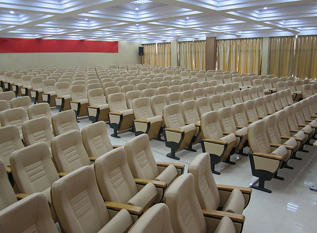 Ghế hội trường chân thép bám sàn, thiết kế lưng cong kèm bàn viết HJ9104 Ghế hội trường chân thép bám sàn, thiết kế lưng cong kèm bàn viết HJ9104