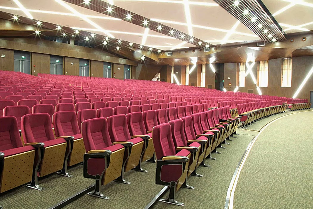 Ghế hội trường có bàn viết khung nhôm đúc, tay vịn ốp gỗ HJ96C