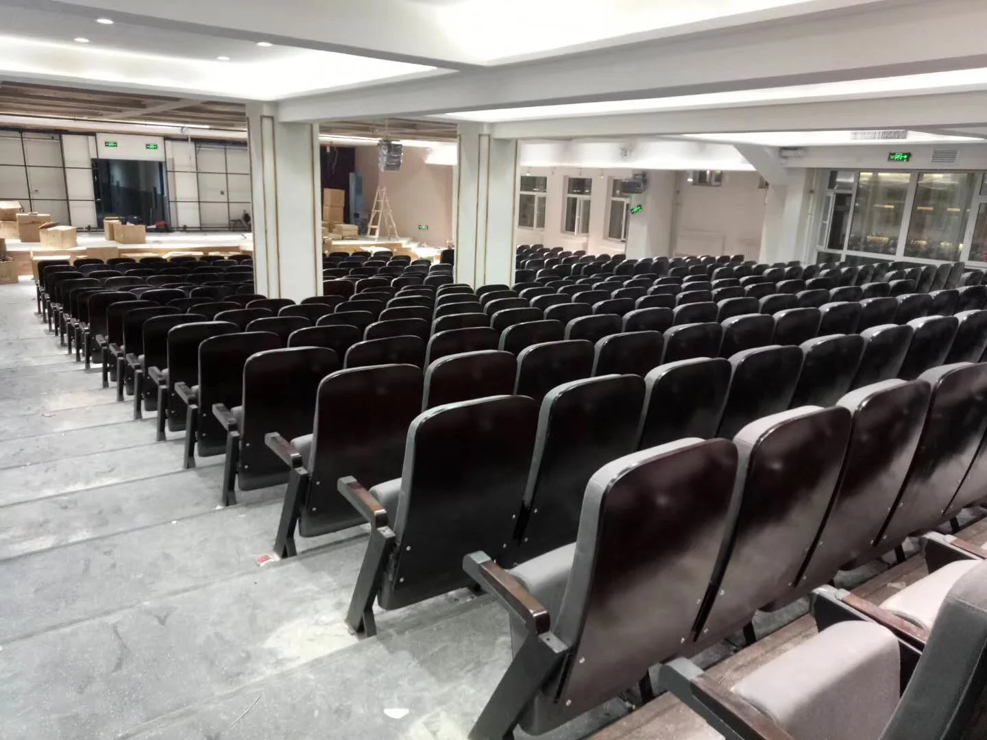 Ghế hội trường nhập khẩu kèm bàn viết, chân thép bám sàn Đức Khang WH8021-2