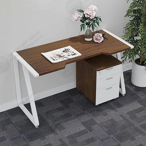Bàn làm việc chân sắt 1m2 mặt bàn vát cạnh Đức Khang DKBVPHD08