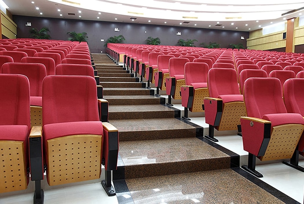 Ghế hội trường bọc nỉ nhập khẩu tay vịn ốp gỗ WH208-1