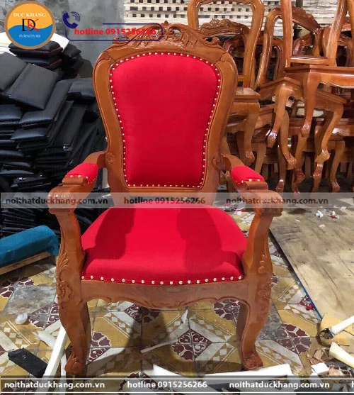 Ghế chủ tọa DK – GCT 03 gỗ tự nhiên bọc nỉ Ghế chủ tọa DK – GCT 03 gỗ tự nhiên bọc nỉ