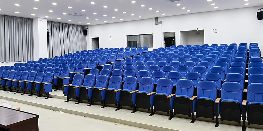 Ghế hội trường nhập khẩu kèm bàn viết, tay vịn ốp gỗ, đệm mút bọc nỉ xanh WH512-1 Ghế hội trường nhập khẩu kèm bàn viết, tay vịn ốp gỗ, đệm mút bọc nỉ xanh WH512-1