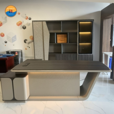 Bàn giám đốc nhập khẩu 2m4 chữ L, chân bàn độc đáo DKBGDCC-02