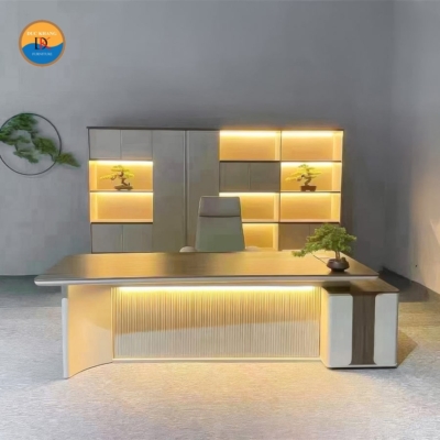 Bàn giám đốc nhập khẩu chữ L, chân và yếm bàn thiết kế ấn tượng DKBGDCC-05