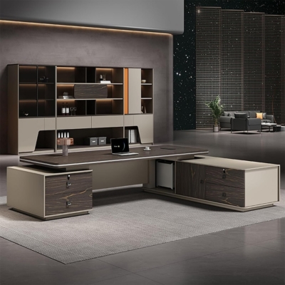 Bàn giám đốc kèm tủ phụ chữ L, nắp nhôm đi dây điện trên mặt bàn DKFBGD101