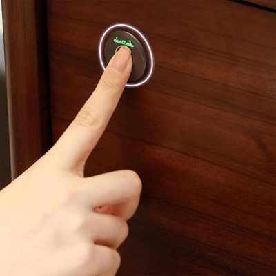 Bàn giám đốc hình chữ nhật cao cấp, yếm bàn cắt CNC lạ mắt DKFBGD125