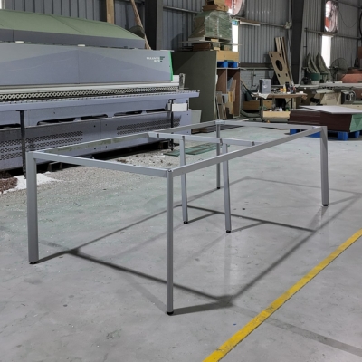 Bàn họp Hòa Phát chân sắt HRH2412C7