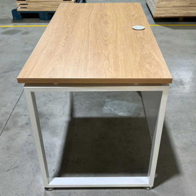 Bàn làm việc chân sắt 1m2 – BLV03