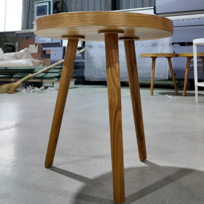 Outsite Table chân gỗ sồi tự nhiên